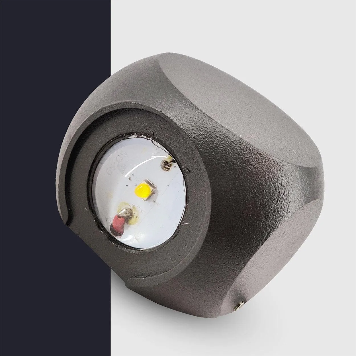 ANKUR COMPATTA CUBO OUTDOOR LED WALL LIGHT