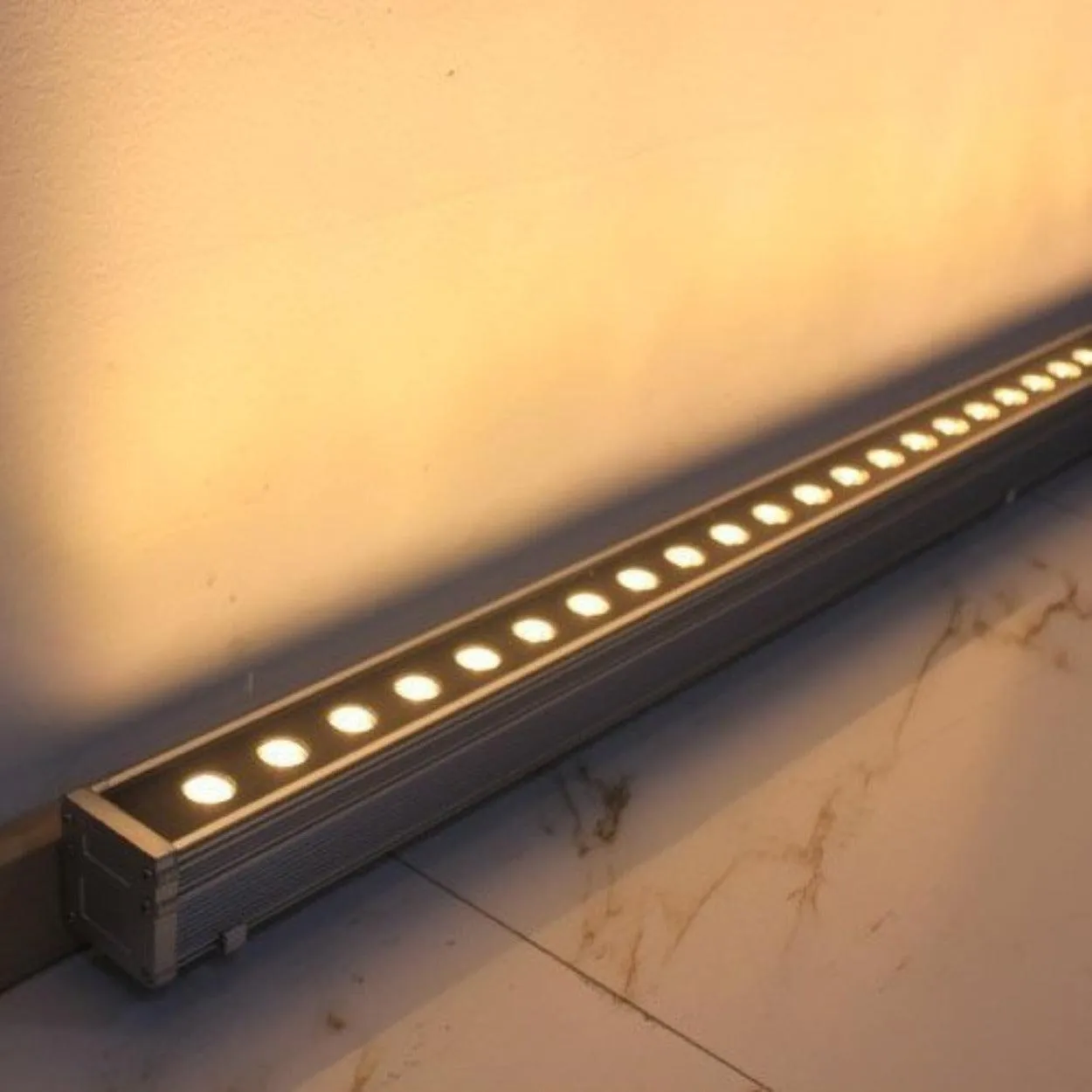 ANKUR GRAZER OUTDOOR RATED LINEAR LED WALL WASHER