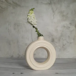 Earthly India Off White Ceramic Donut Vase (5 Inch), Modern Unique Pampas Grass Vase for Home Decor Centrepiece | Stylish Round Shape Vases for Living Room, Office | Decorative Gift-Pack of 1