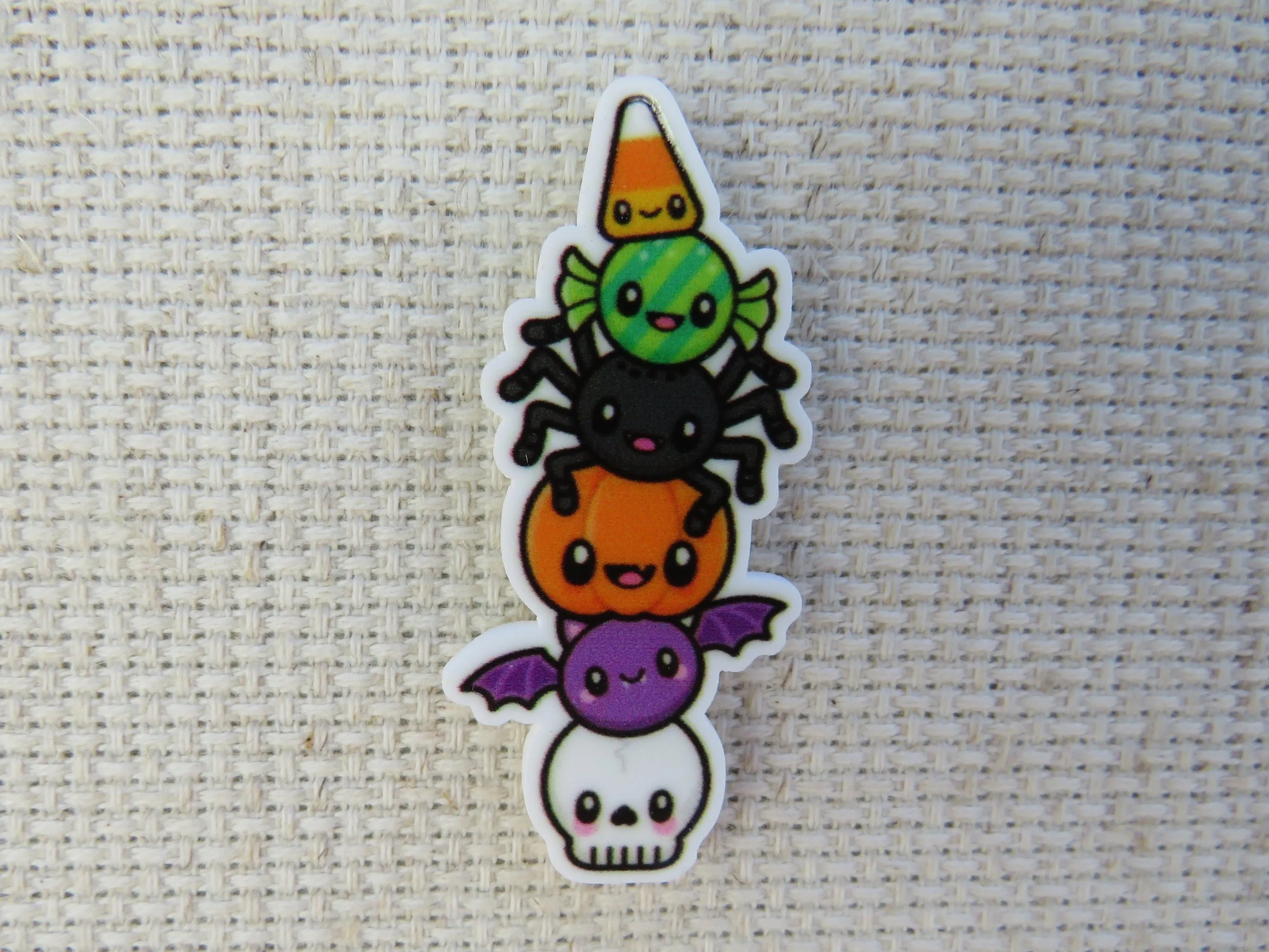 Fun Halloween Totem Pole Needle Minder, Cover Minder, Magnet