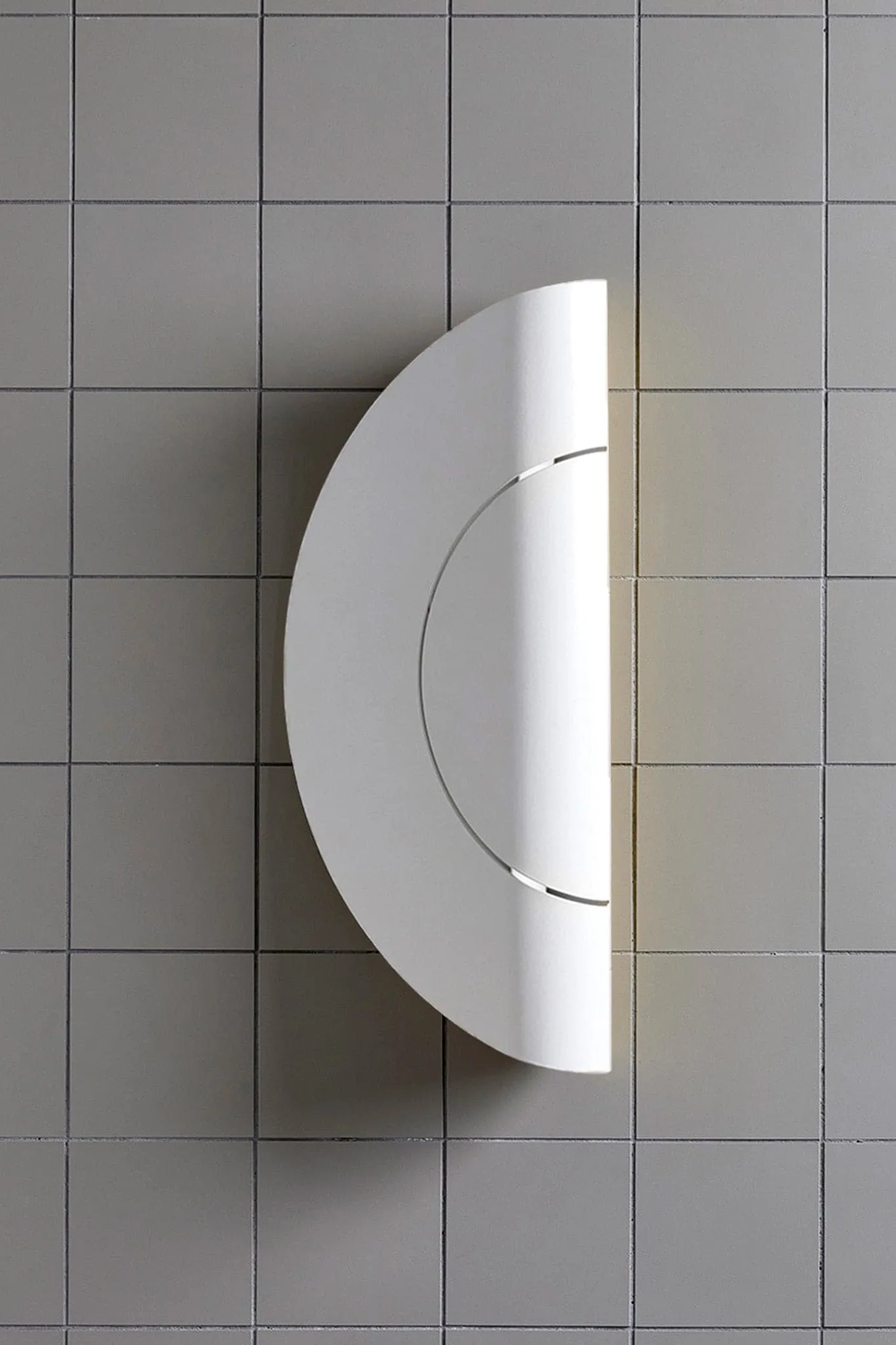 Furl Circle Wall Light