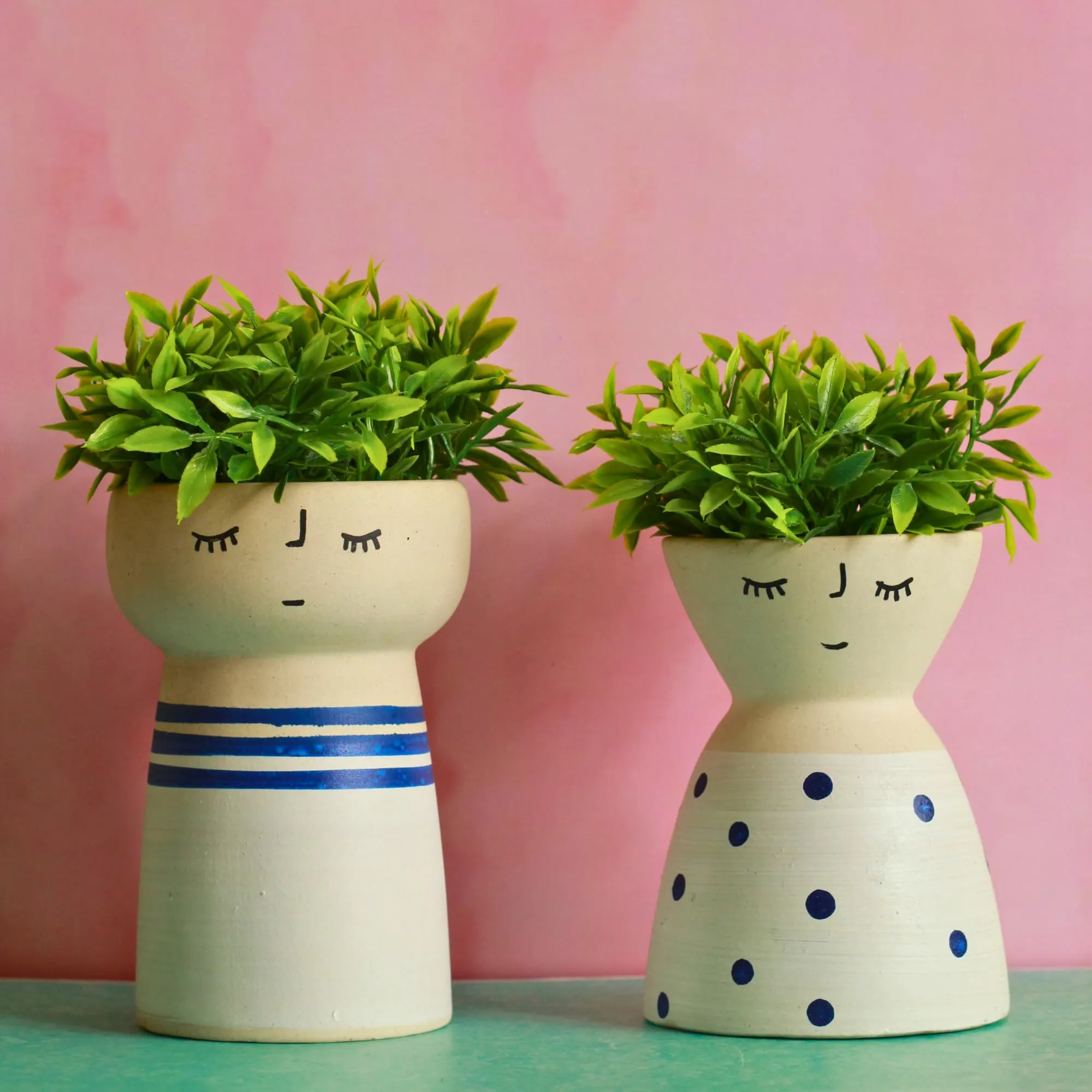 Kawai Homes Artificial Plants Set of 2 with Ceramic Face Vase Pot Flower vases with Flowers for Living room Bedroom Gift Office Home Decor Small Pot Kawaii Cute Decoration Decorative Items