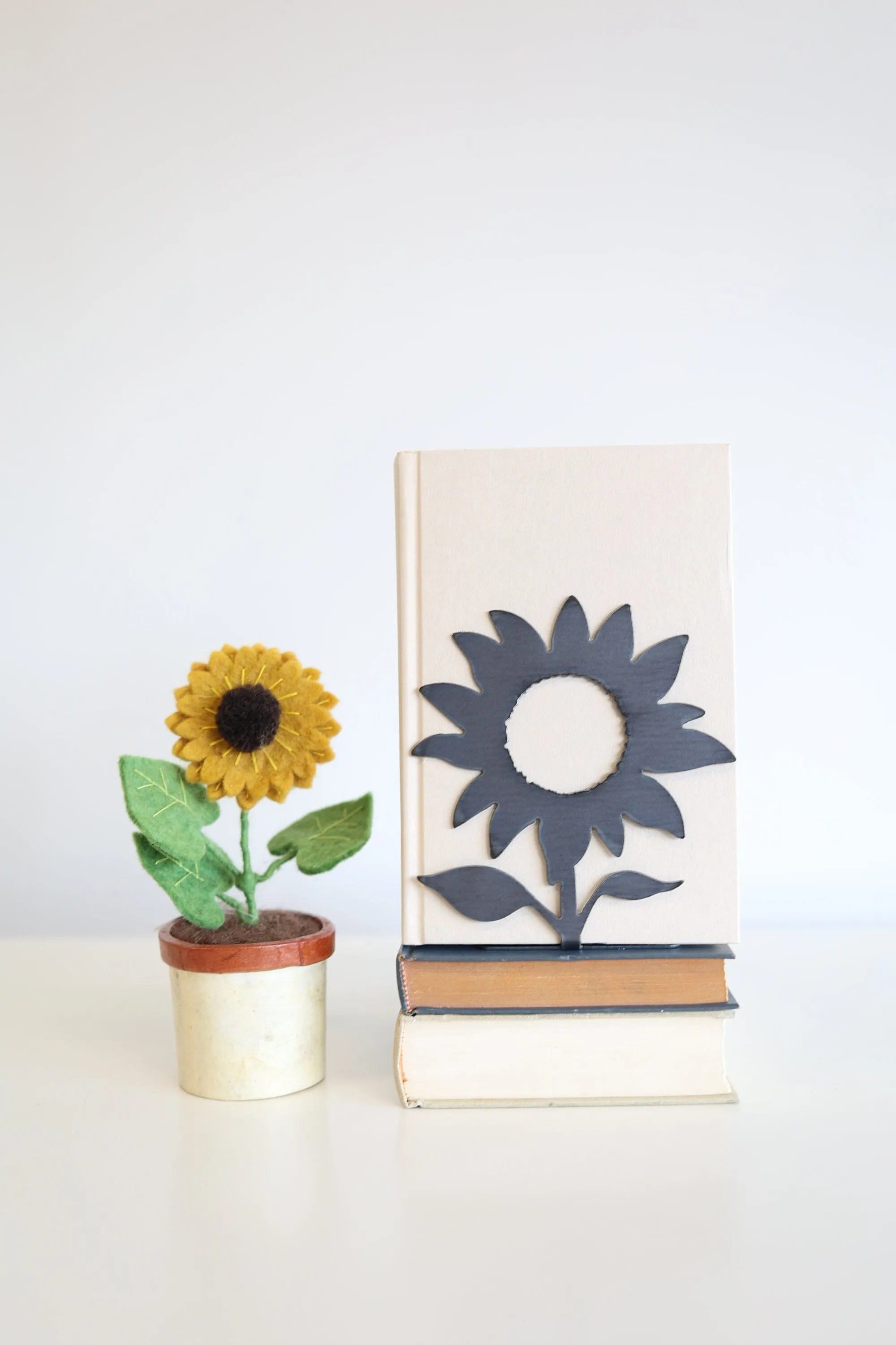 Sunflower Bookend