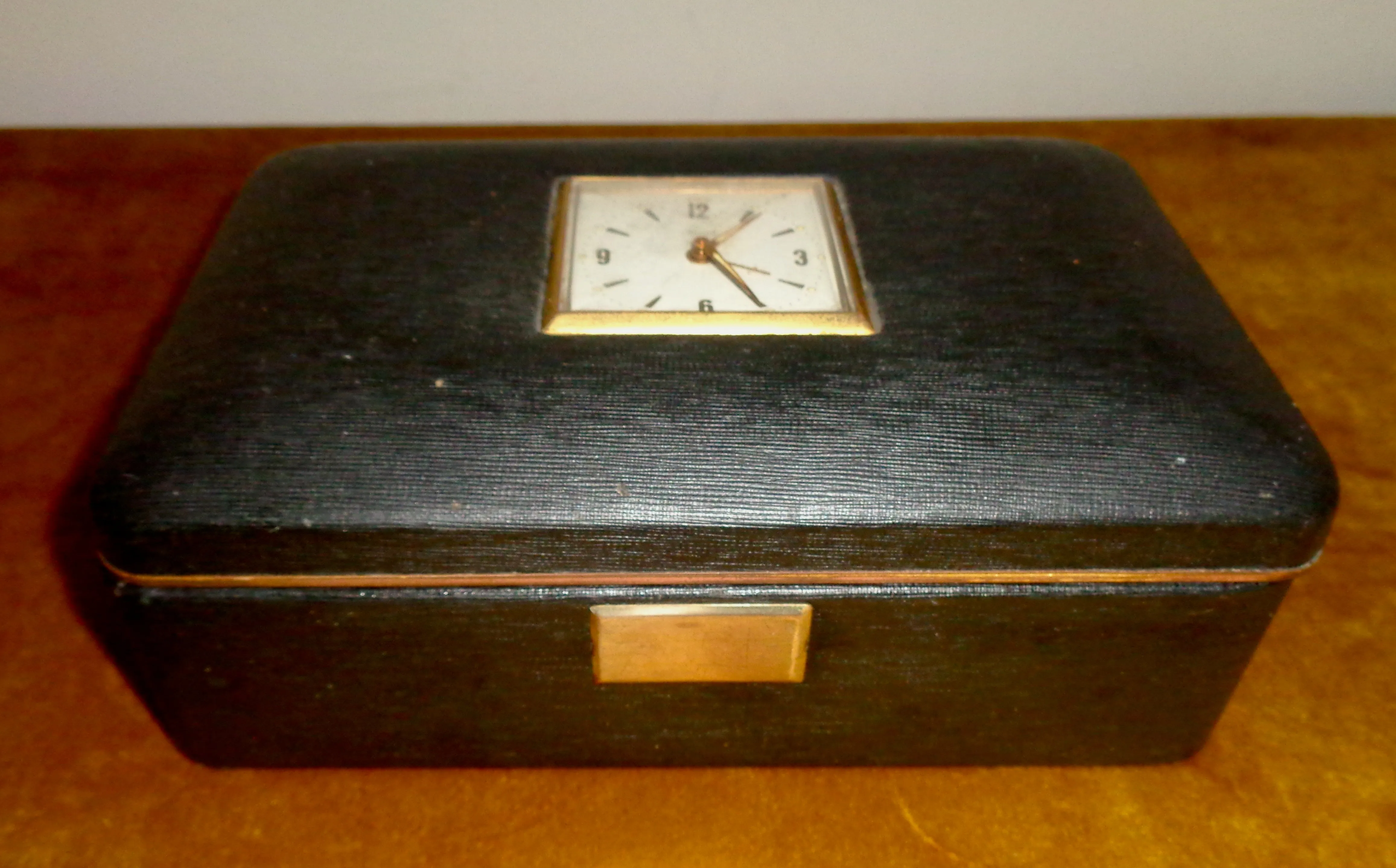 Vintage Kienzle Travel Clock Set In A Metal Jewellery / Cigar Case