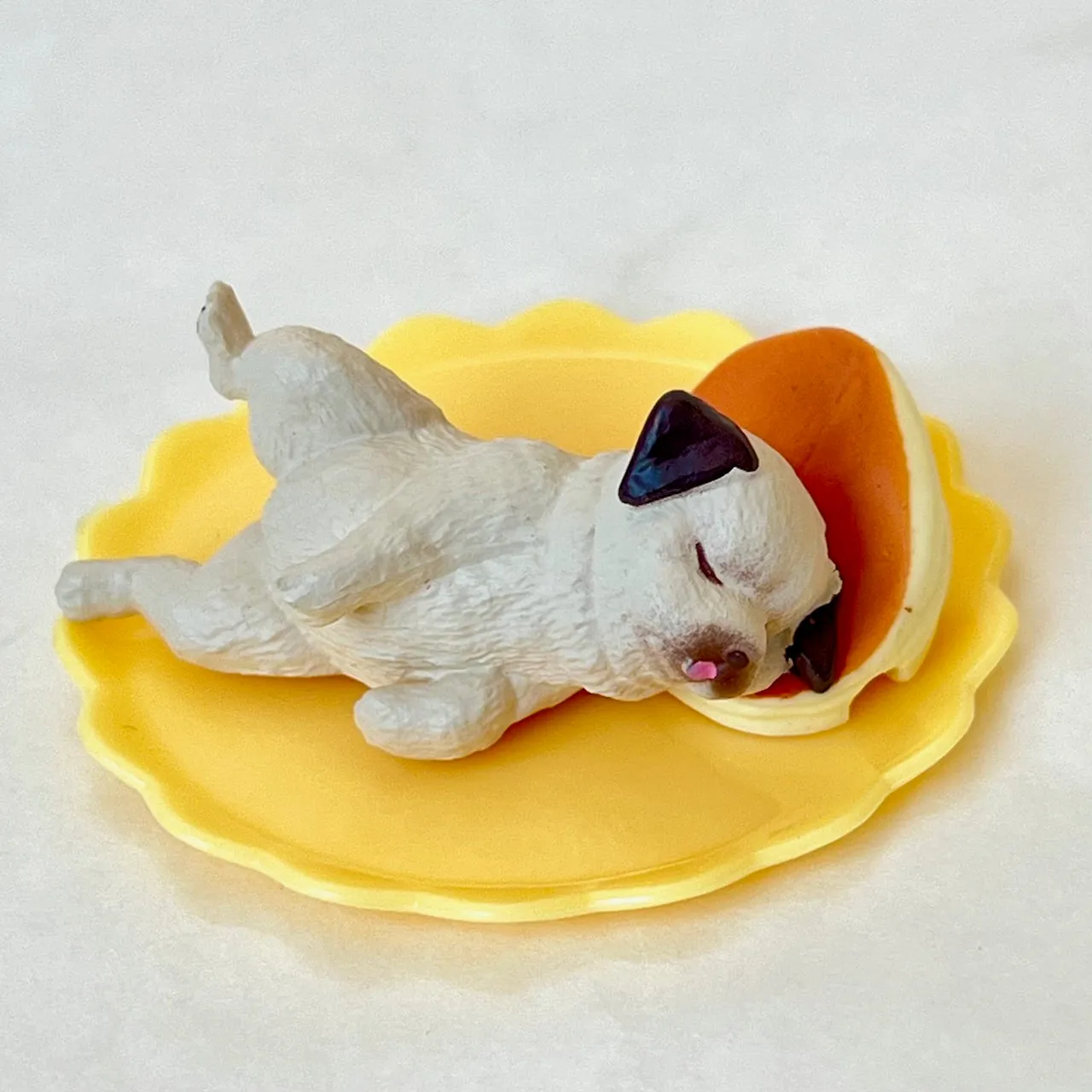 X 70312 Sleepy Cafe Dogs Figurines Capsule-DISCONTINUED