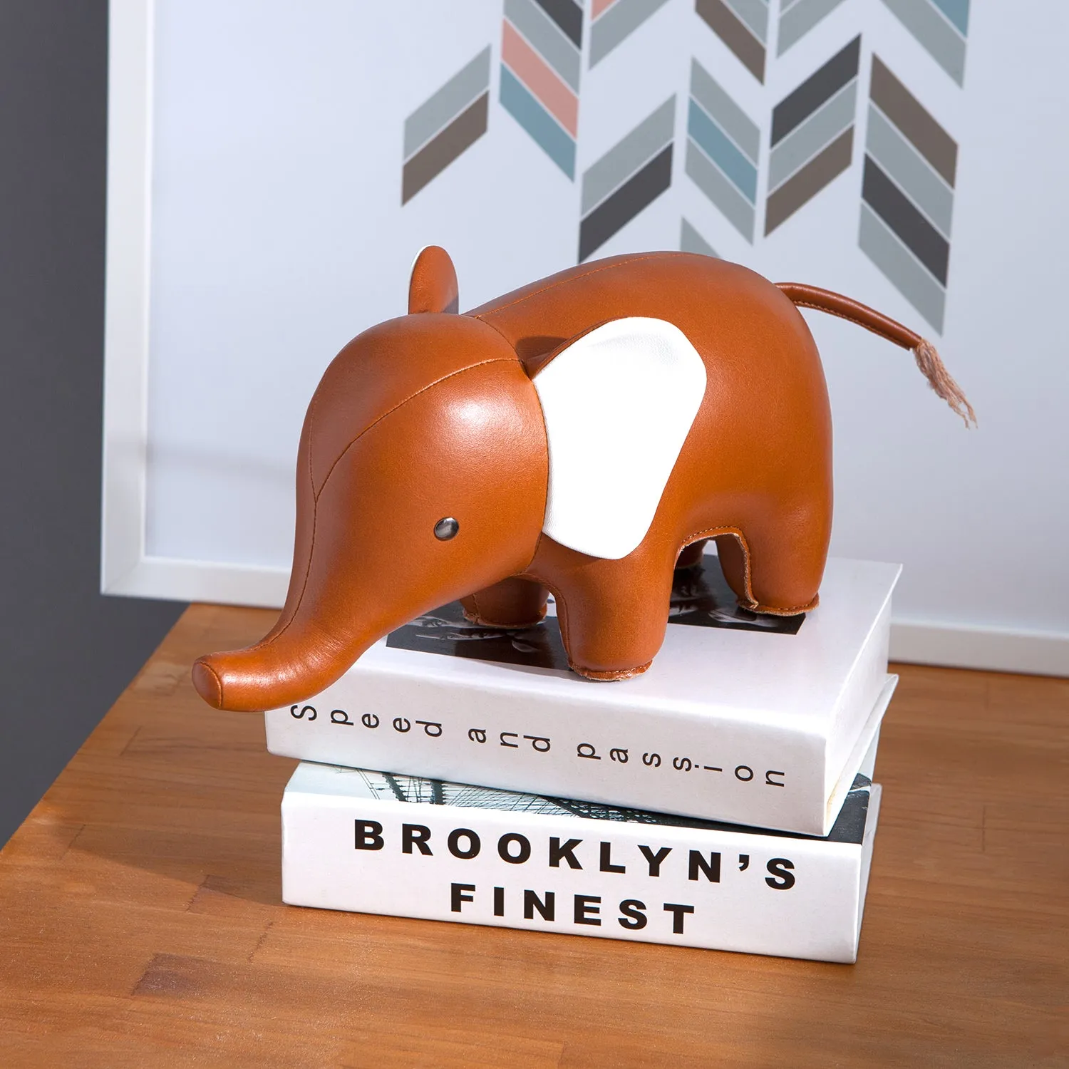 zuny | classic bookend | elephant tan