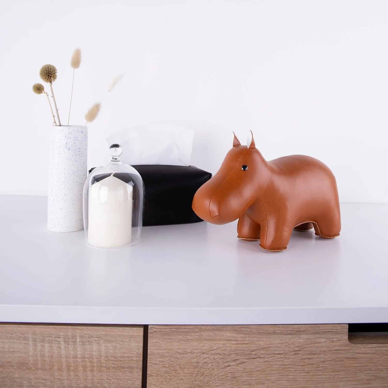 zuny | classic bookend | hippo tan